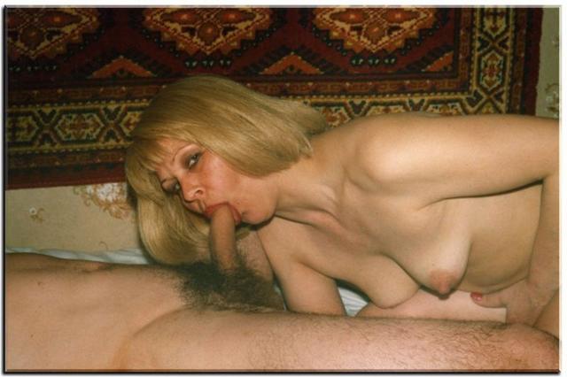 Ретро домашний секс влюбленных партнеров - секс порно фото