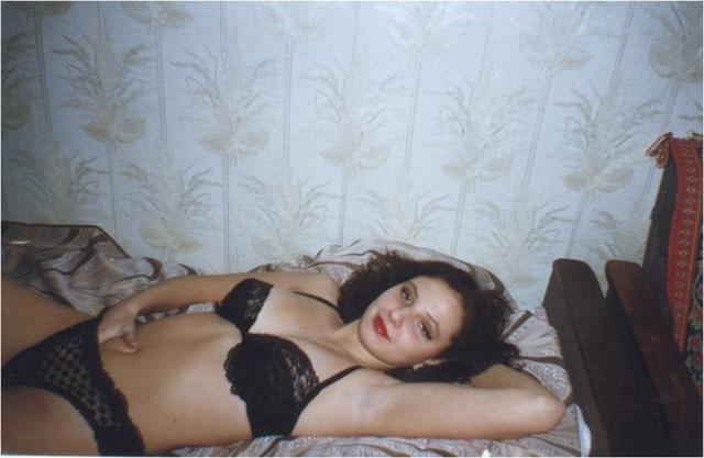 Старые снимки молодых девушек в своих комнатах - секс порно фото